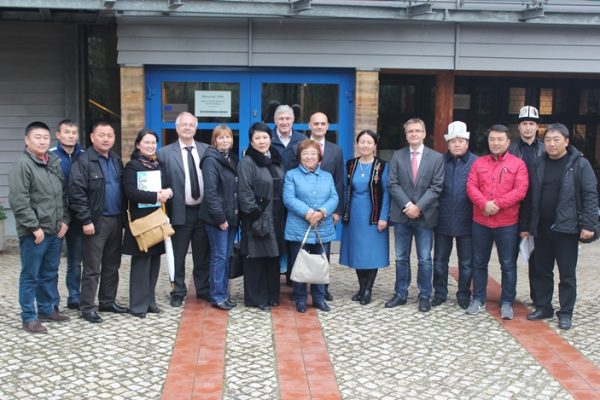(Русский) Делегация Кыргызстана посетила Германию с целью ознакомления с системой образования в области энергоэффективного строительства