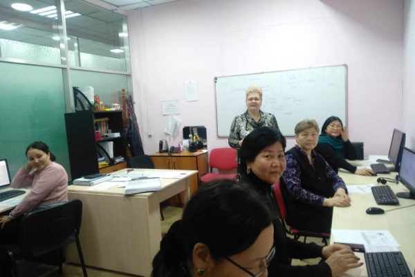 Согласно Стратегического плана БКАМС, преподаватели Бишкекского колледжа архитектуры и менеджмента в строительстве в настоящее время проходят Курсы повышения квалификации на базе учебного центра «Парнас».